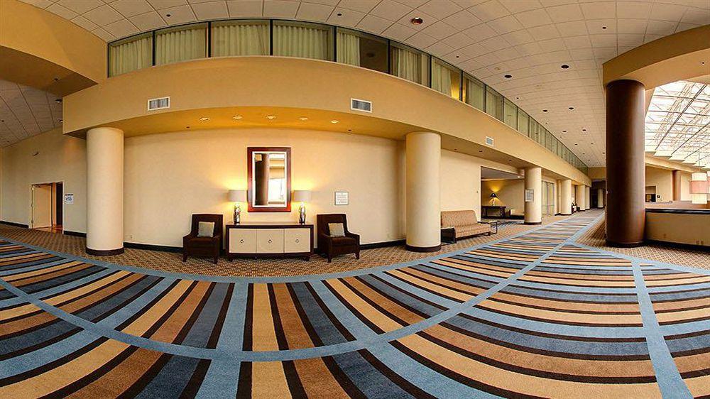 Sheraton Arlington Hotel Exterior foto
